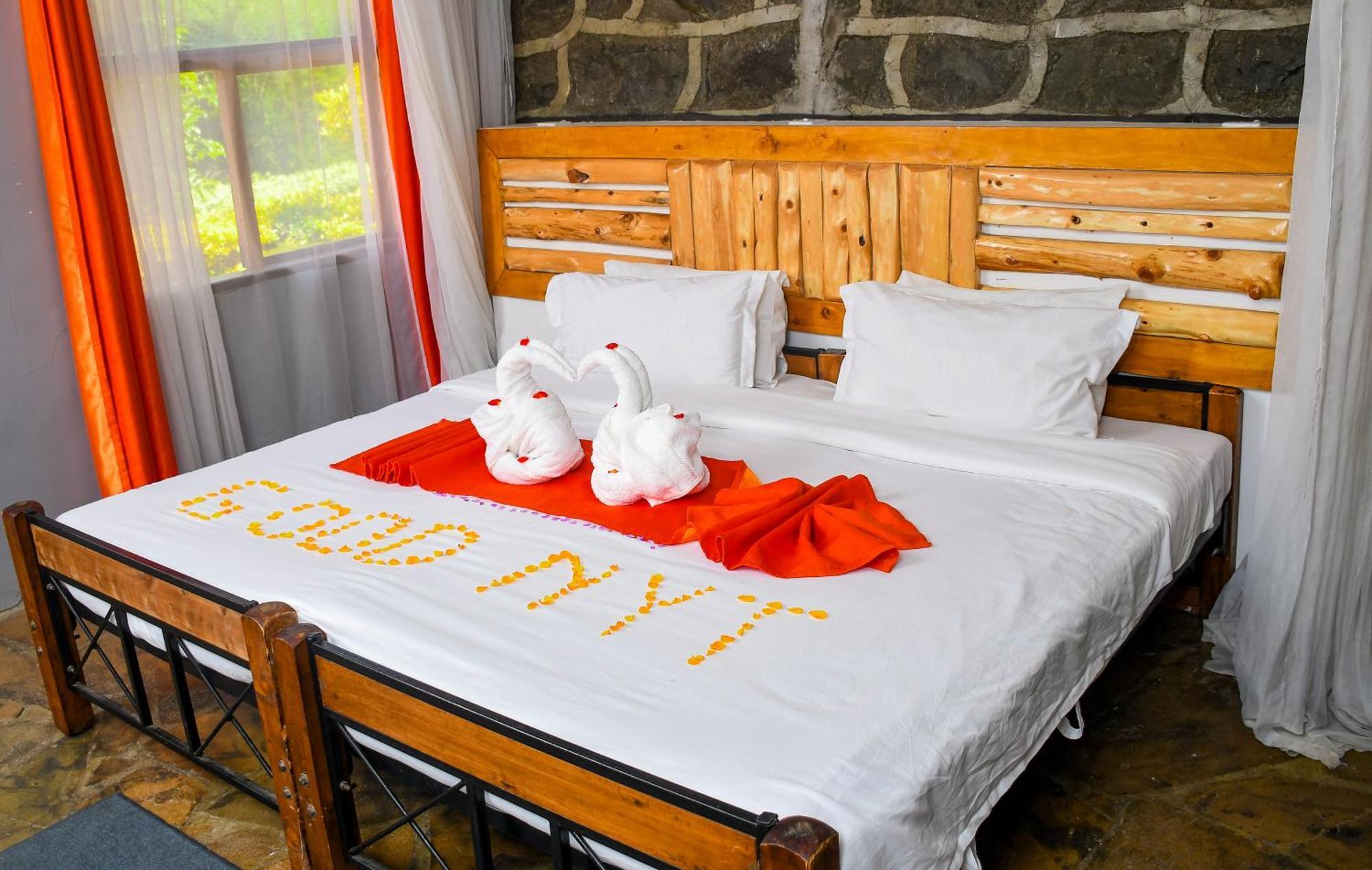 Dovenest Lodge Naivasha Exterior photo